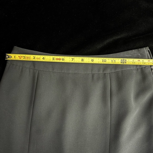 Ann Taylor -Women’s Black Business Skirt -Knee-Length/Double Pleats -Tag Size 4 - Picture 7 of 16